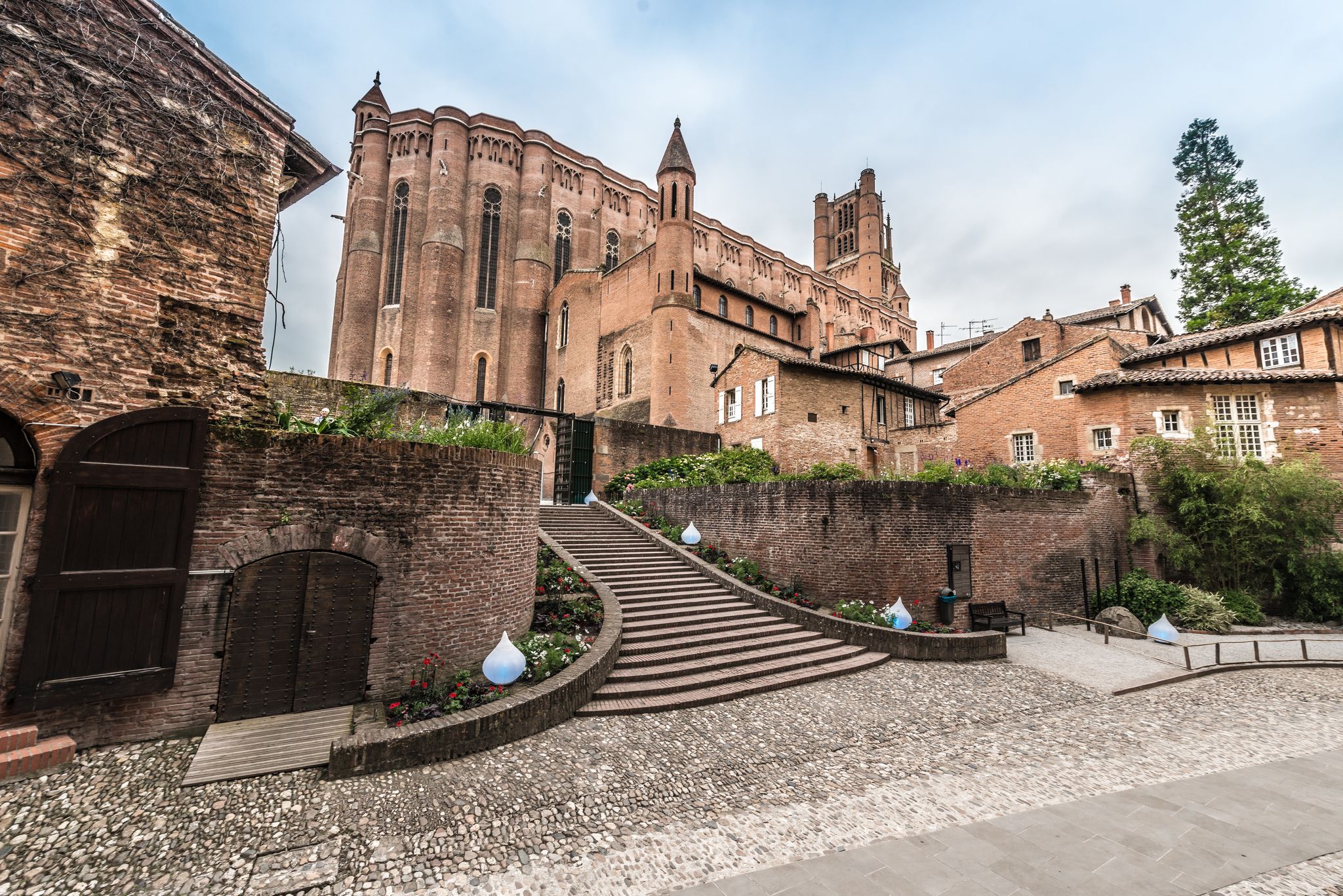 Cathedral Basilica of Saint Cecilia, claimed to be the largest brick building in the world, it'.s located in Albi, Tarn region, Midi Pyrenees, France