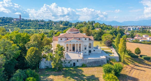 Photo of Villa la Rotonda in Italian town Vicenza, Italy.