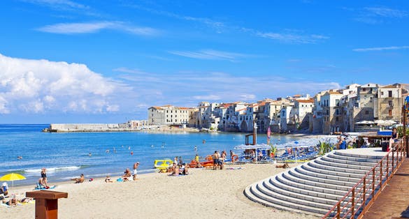Photo of beautiful view of the beach of Cefalù, Sicily, Italy.