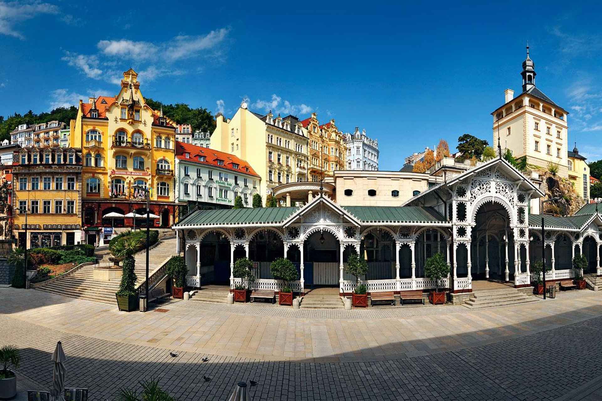 Full-Day Private Karlovy Vary Tour from Prague