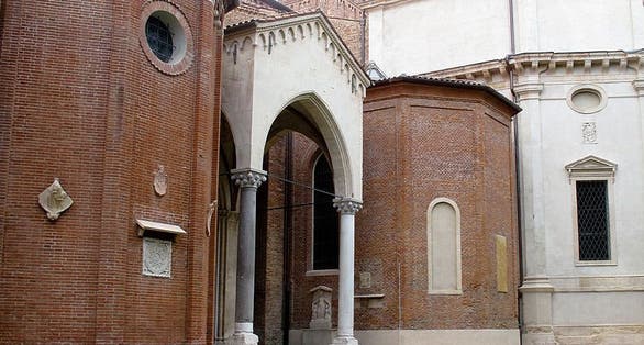 photo of view if the background the nave of Santa Corona, Chiesa di Santa Corona, Vicenza, Italy.