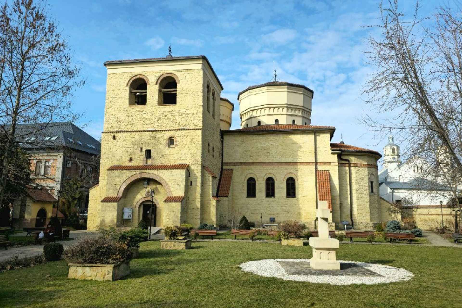 Iasi: Beautiful Old Churches and Monasteries - Walking Tour