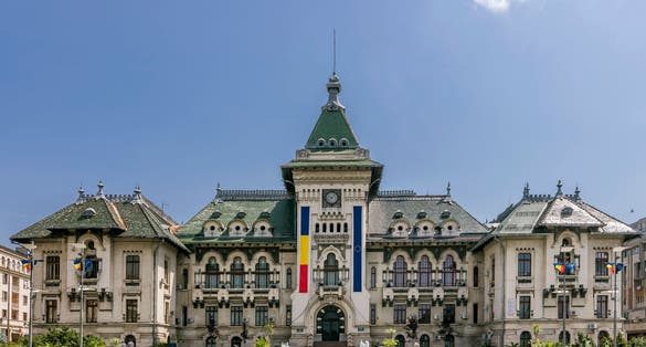 Photo of Beautiful view of the famous City Hall of Craiova, Romania on a sunny day .