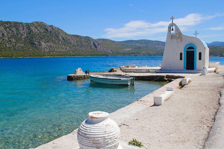 Explore Loutraki & Lake Vouliagmeni: Nature and Relaxation