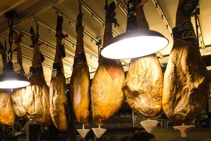 San Sebastian Food Tour: Pintxo Tasting Paired with Spanish Wines