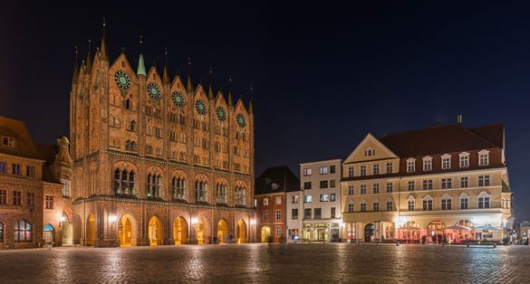 Stralsund - historic brick gothic town hall on the old market square, Pomerania, Mecklenburg-Western Pomerania (Mecklenburg-Vorpommern), Germany