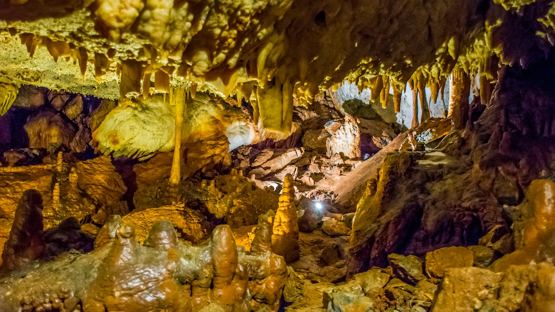 La Grotta dei Dossi, Villanova Mondovì, Cuneo, Piemont, Italy