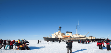 From Rovaniemi: Icebreaker Sampo Cruise and Ice Floating