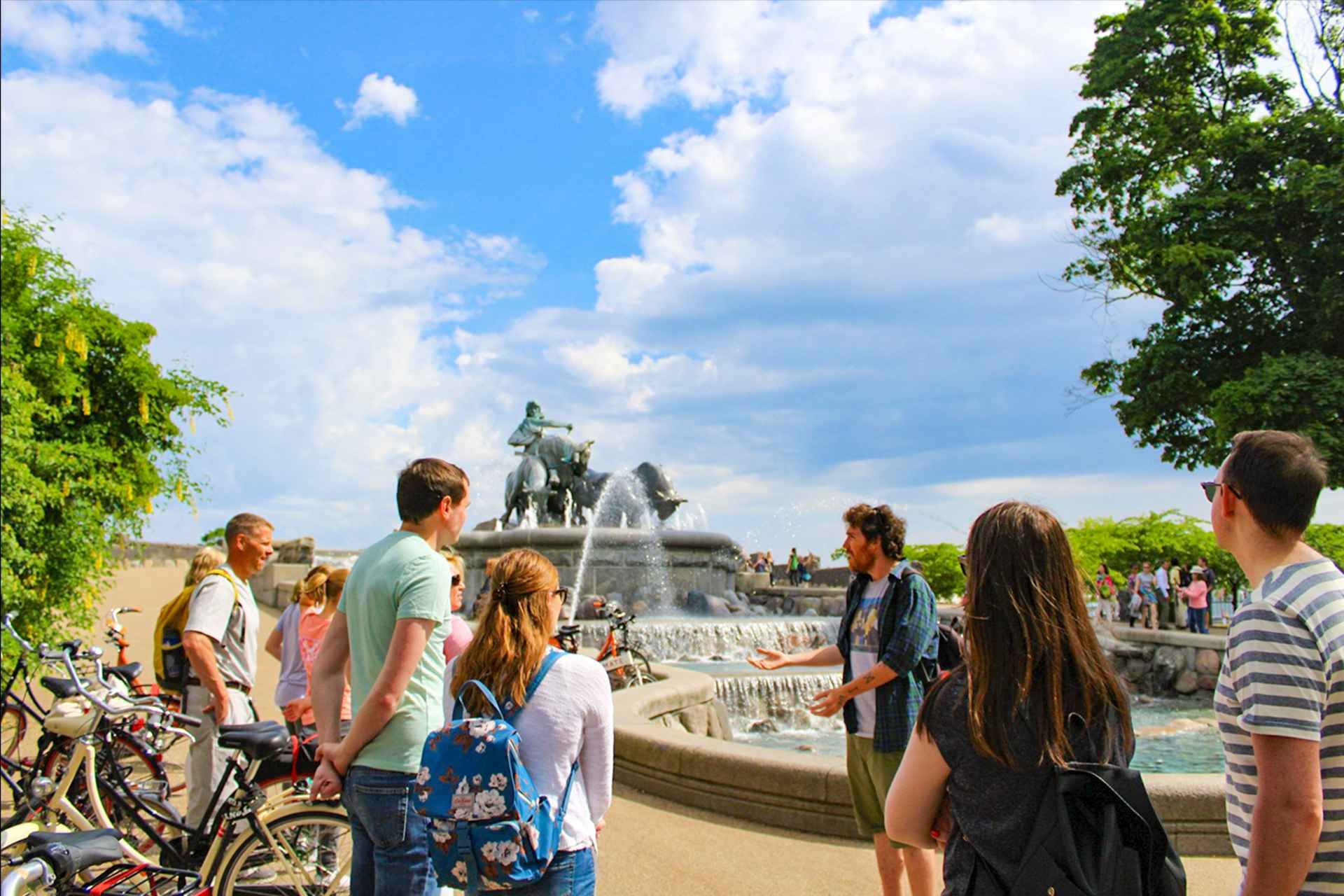 Copenhagen: 3-Hour City Highlights Bike Tour with Guide