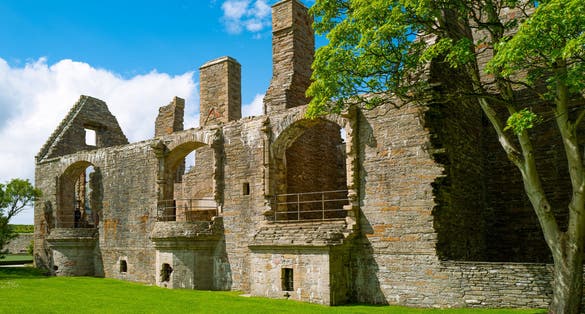 photo of Kirkwall, Orkney, Scotland, the ruins of the Bishop's and Earl's palace.
