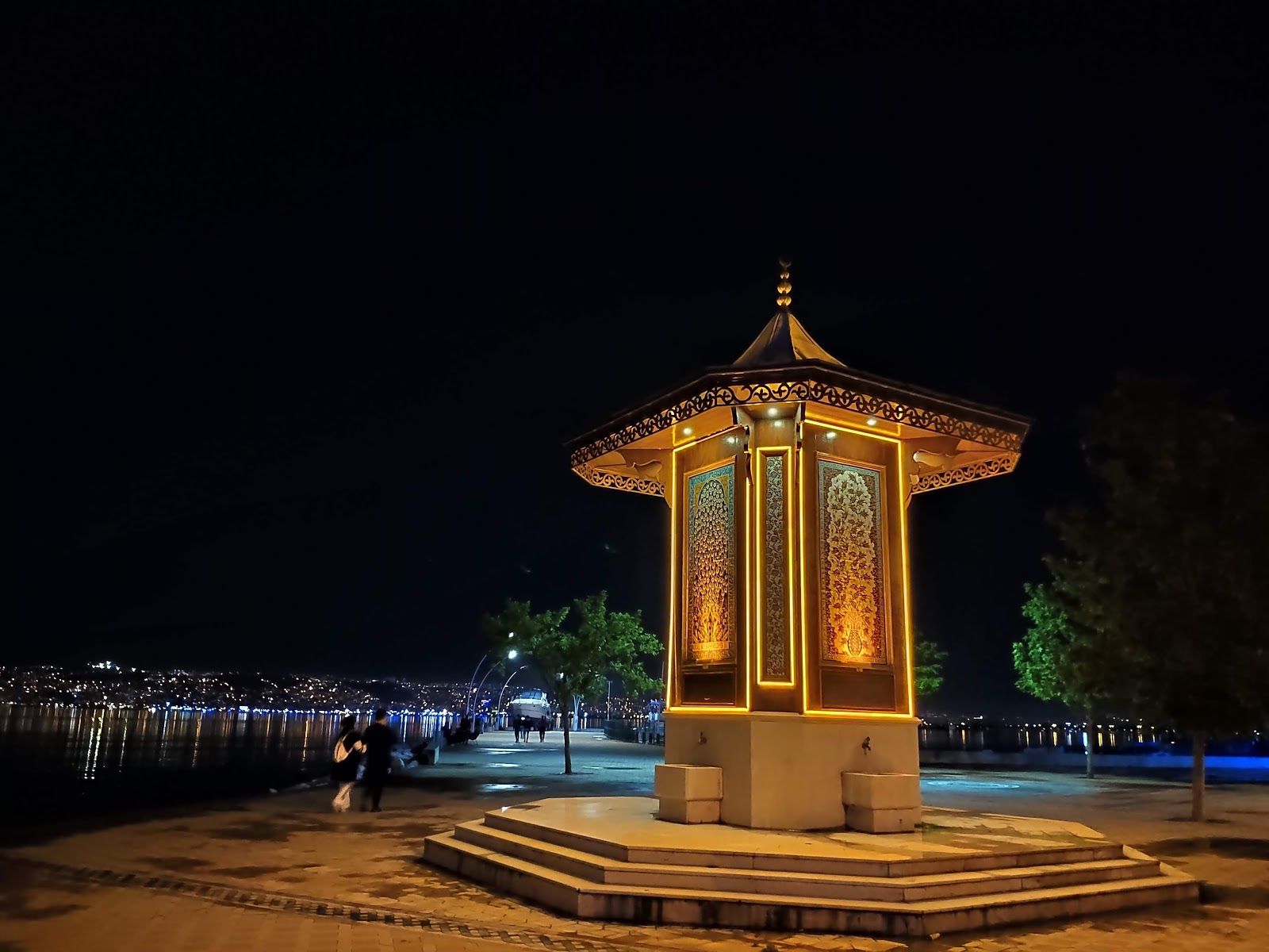 Sahil Çeşmesi - Başiskele, Körfez Mahallesi, Başiskele, Kocaeli, Marmara Region, Turkey