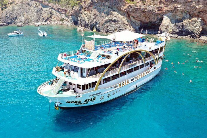 Kemer Mega Star Boat Trip With Hotel Transfer and Lunch 