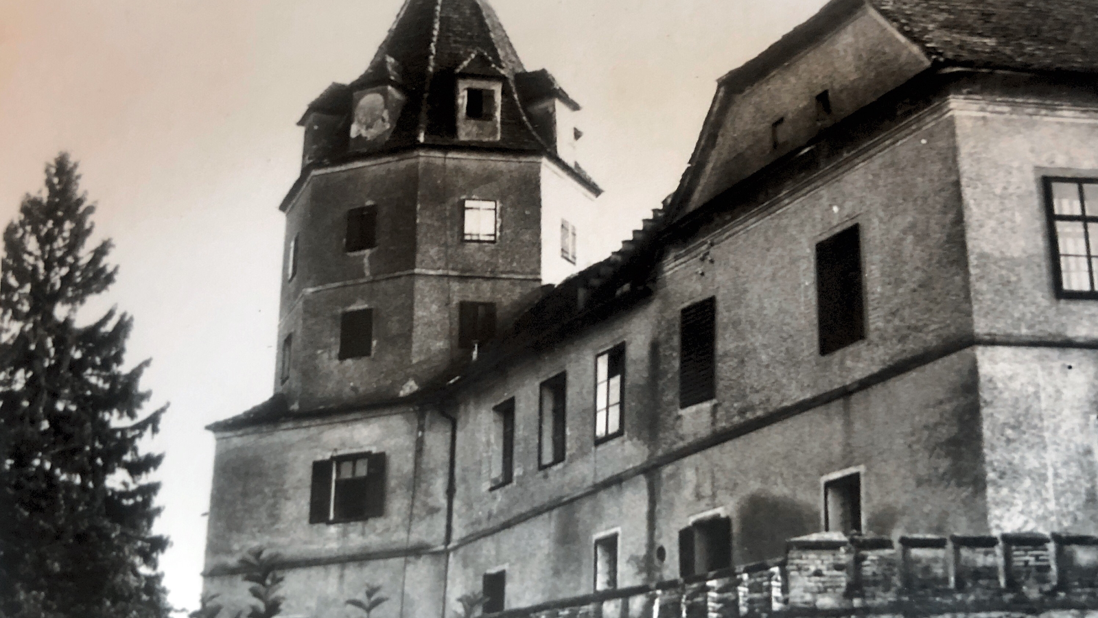 Schloß Kornberg Bardeau'sches Kultur- und Ausstellungszentrum, Riegersburg, Bezirk Südoststeiermark, Styria, Austria