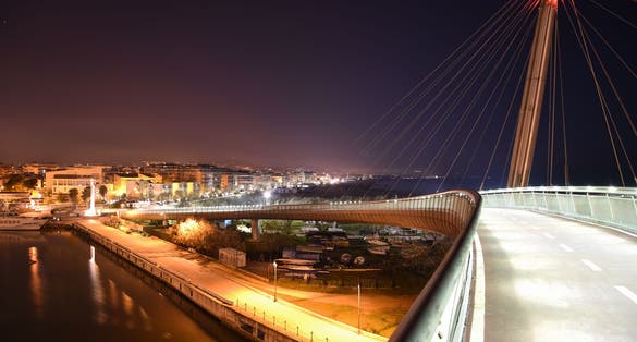 PHOTO OF Night pescara Bridge "Ponte del Mare" in the city, Abruzzo, Italy .