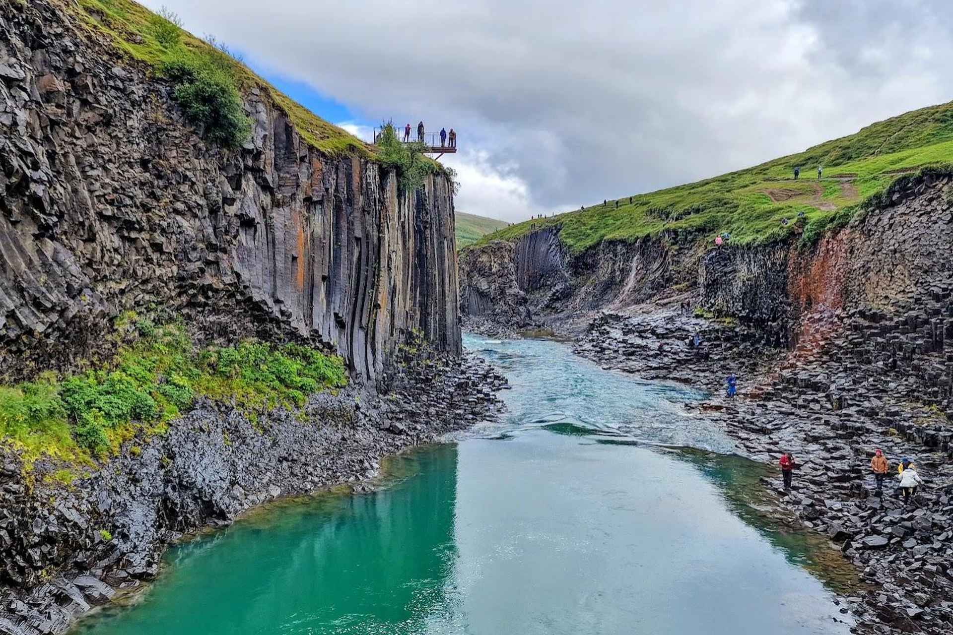 Seyðisfjörður Shore Excursion: Stuðlagil Canyon & Vök Baths