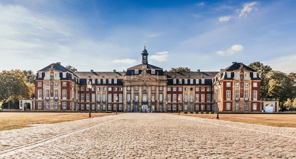 Photo of castle in münster westfalen.