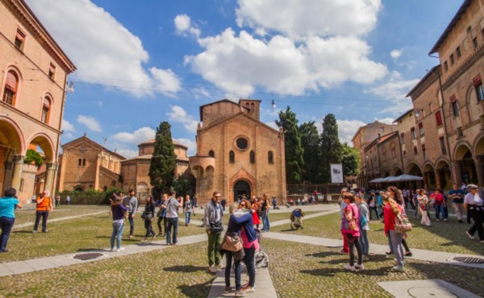 photo of Piazza Santo Stefano .