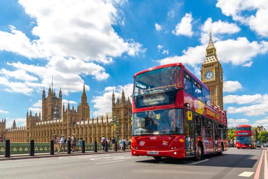 Ultimate Guide to Visiting London in April: Attractions, Events, and Tips