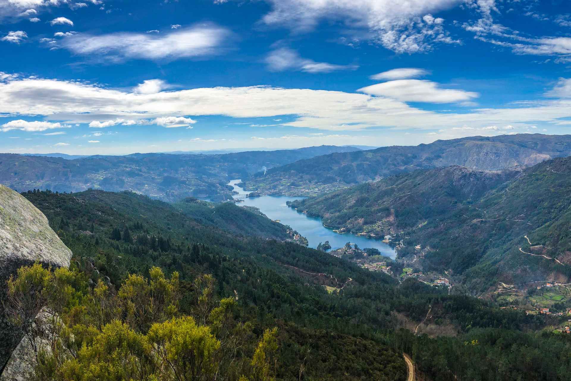 Porto: Peneda-Gerês National Park Tour with Kayaking & Lunch