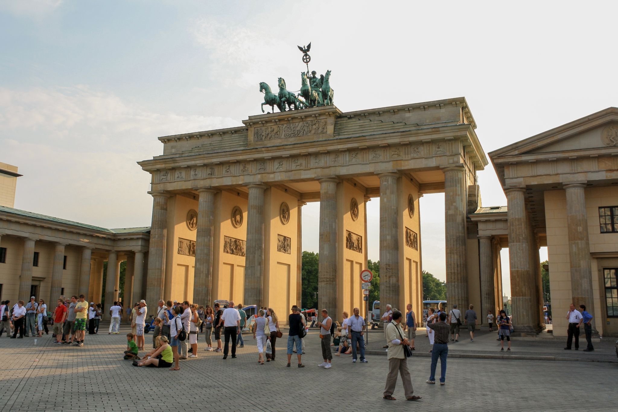 View of Brandenburg gate or Brandenburger Tor in summer with crowd of people.jpg