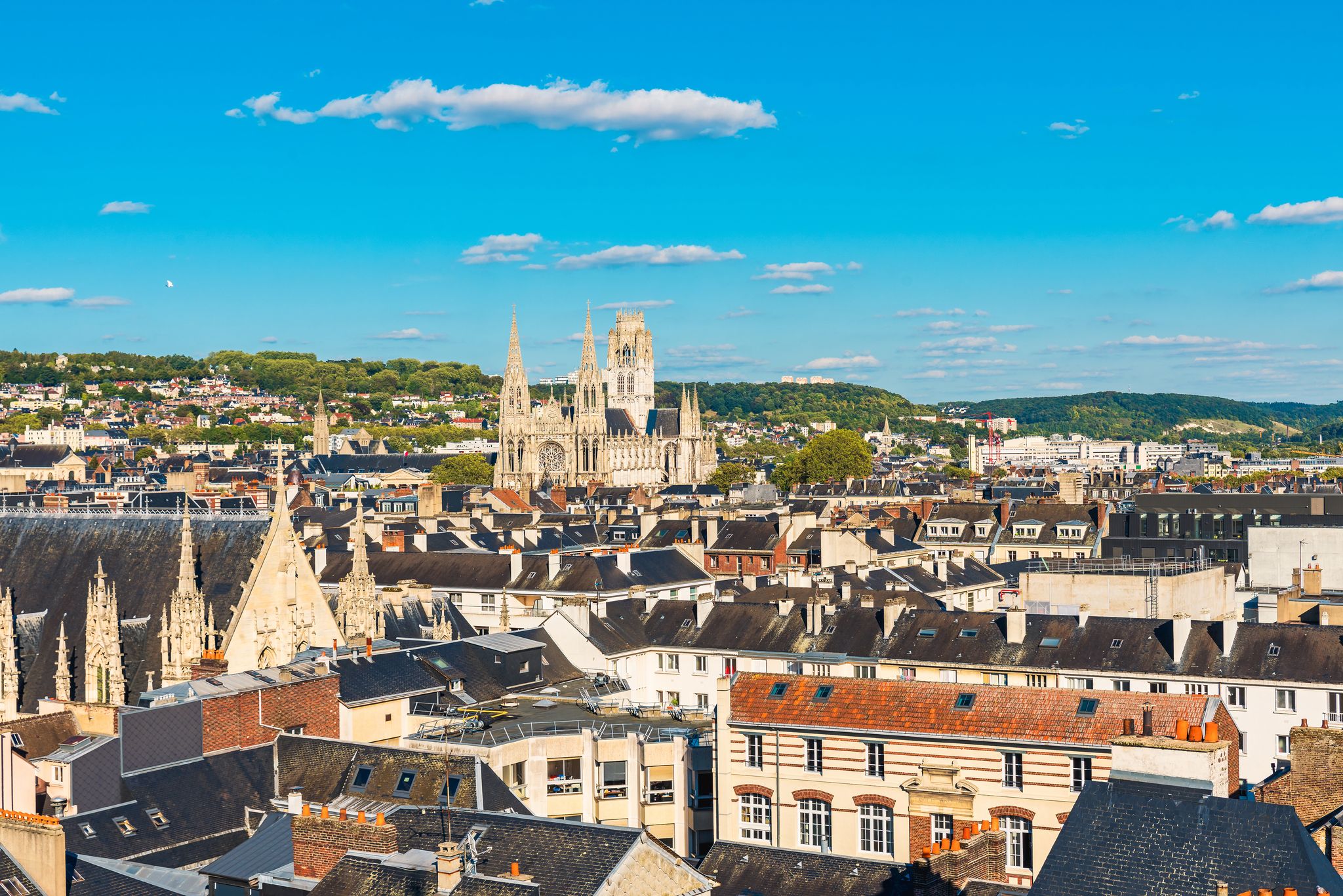 Photo of panoramic aerial view of Rouen with famous cathedral, Normandy, France in sunny day.