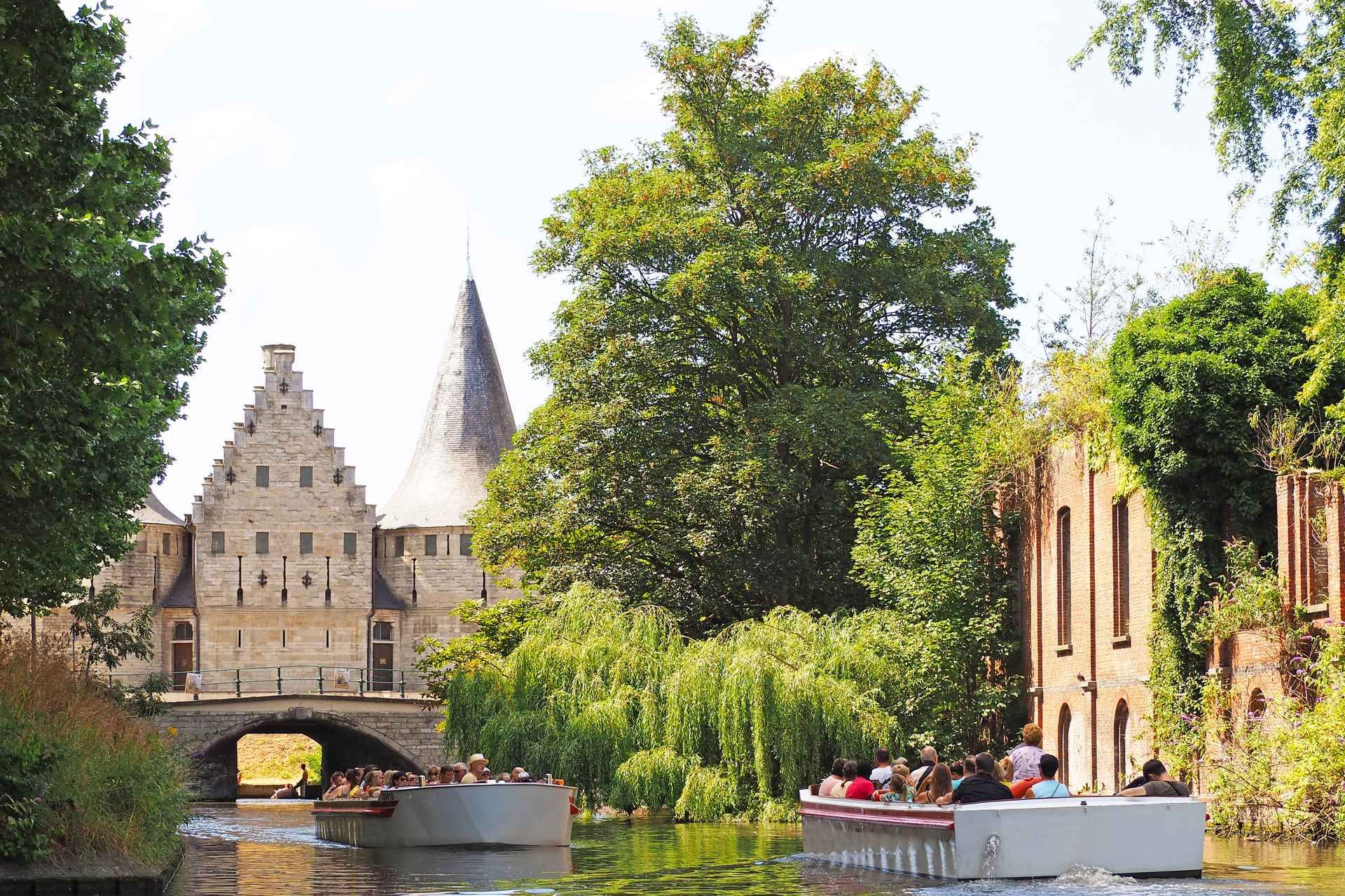 Ghent: 50-Minute Medieval Center Guided Boat Trip