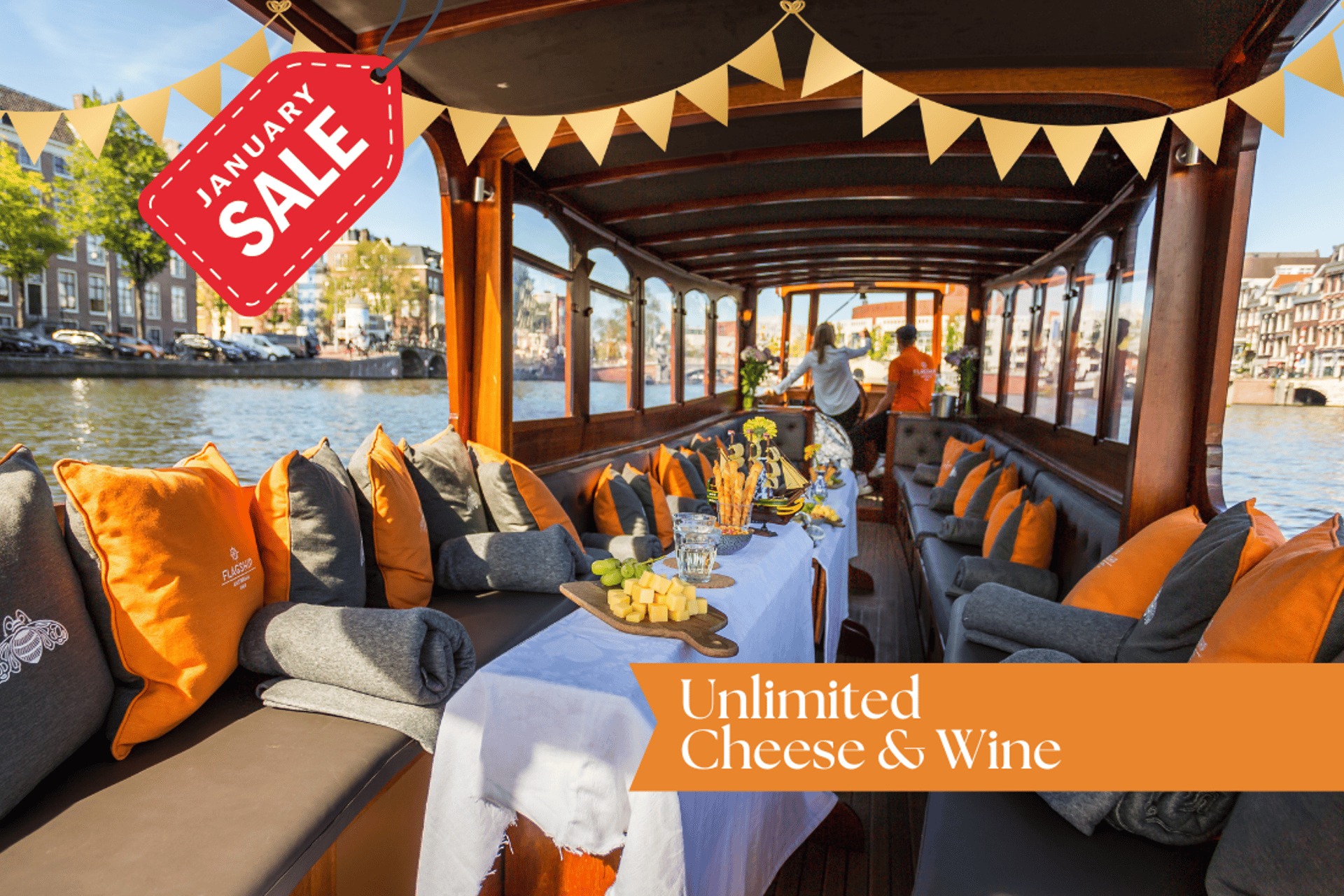 Amsterdam: Classic Saloon Boat Cruise with Cheese & Wine