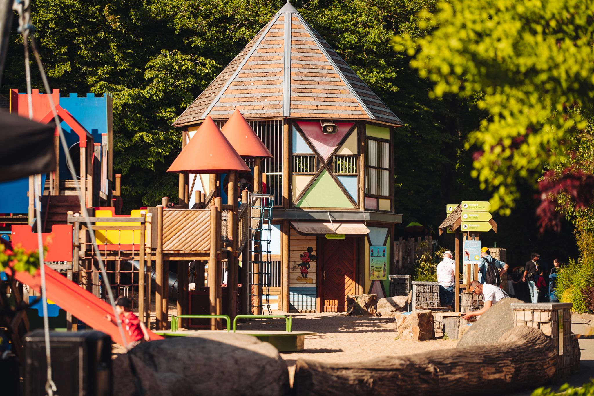 photo of Luxembourg, May 2022: "Parc merveilleuse" in bettembourg.