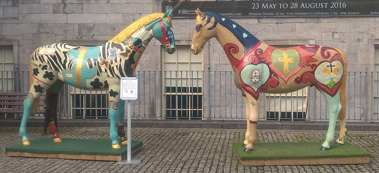 photo of hoses inHunt Museum Limerick, Irland.