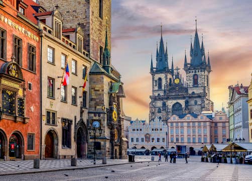 Top 10 Things To Do in Prague + Tips To Avoid Tourist Traps