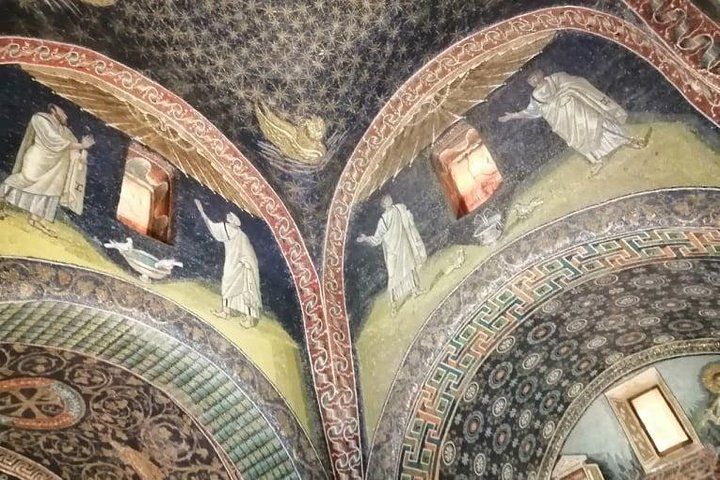 Art tour of Ravenna and its mosaics (private tour)