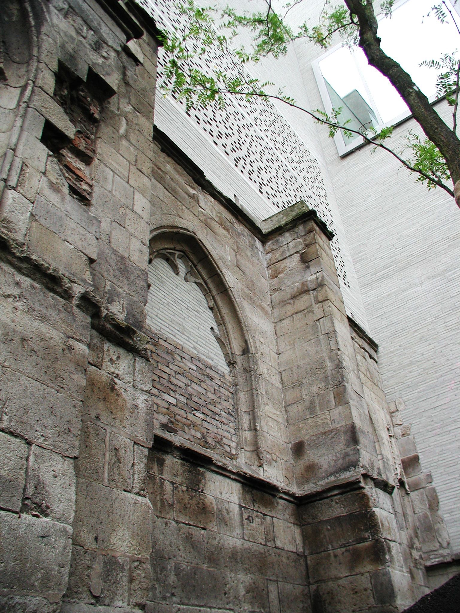  St. Kolumba, remaining walls in the Kolumbahof