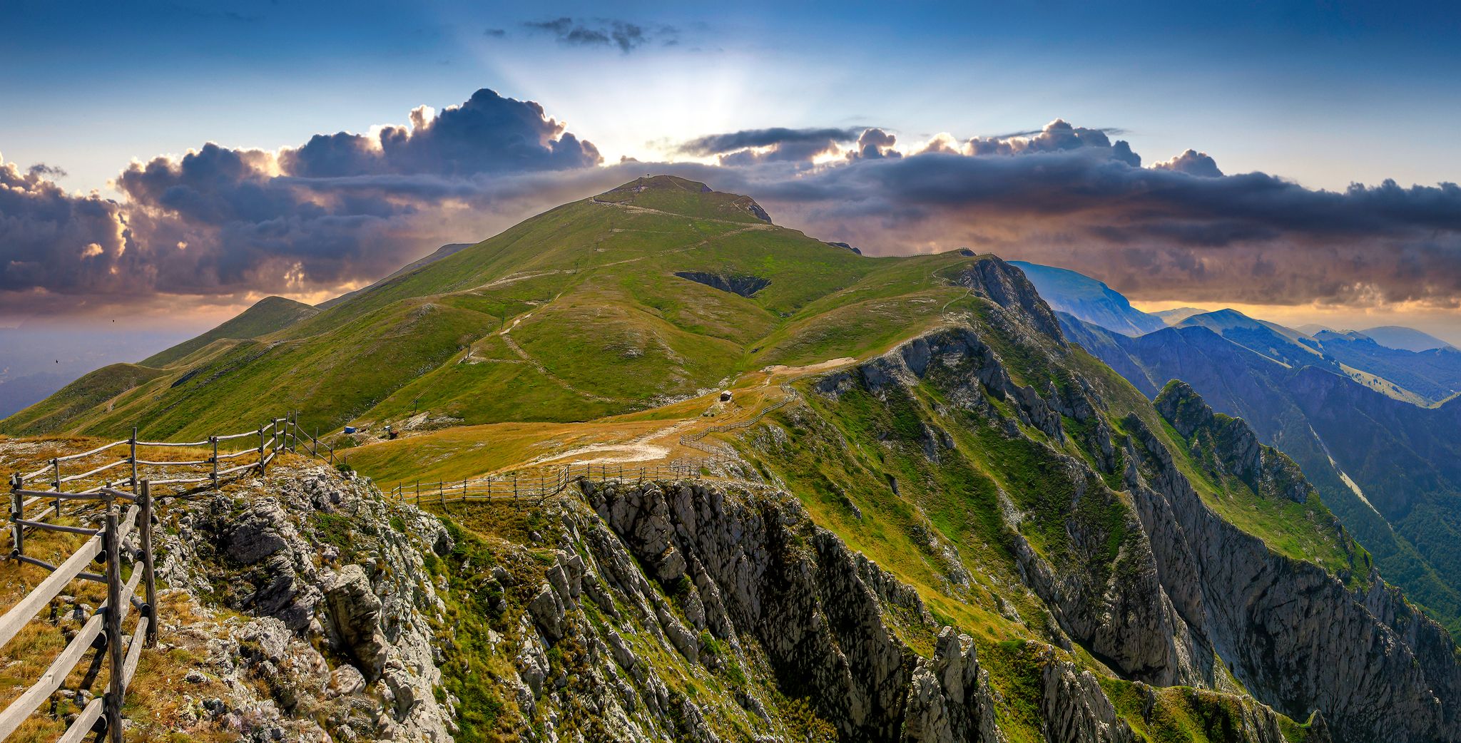 shutterstock_1943296093 (1).jpg