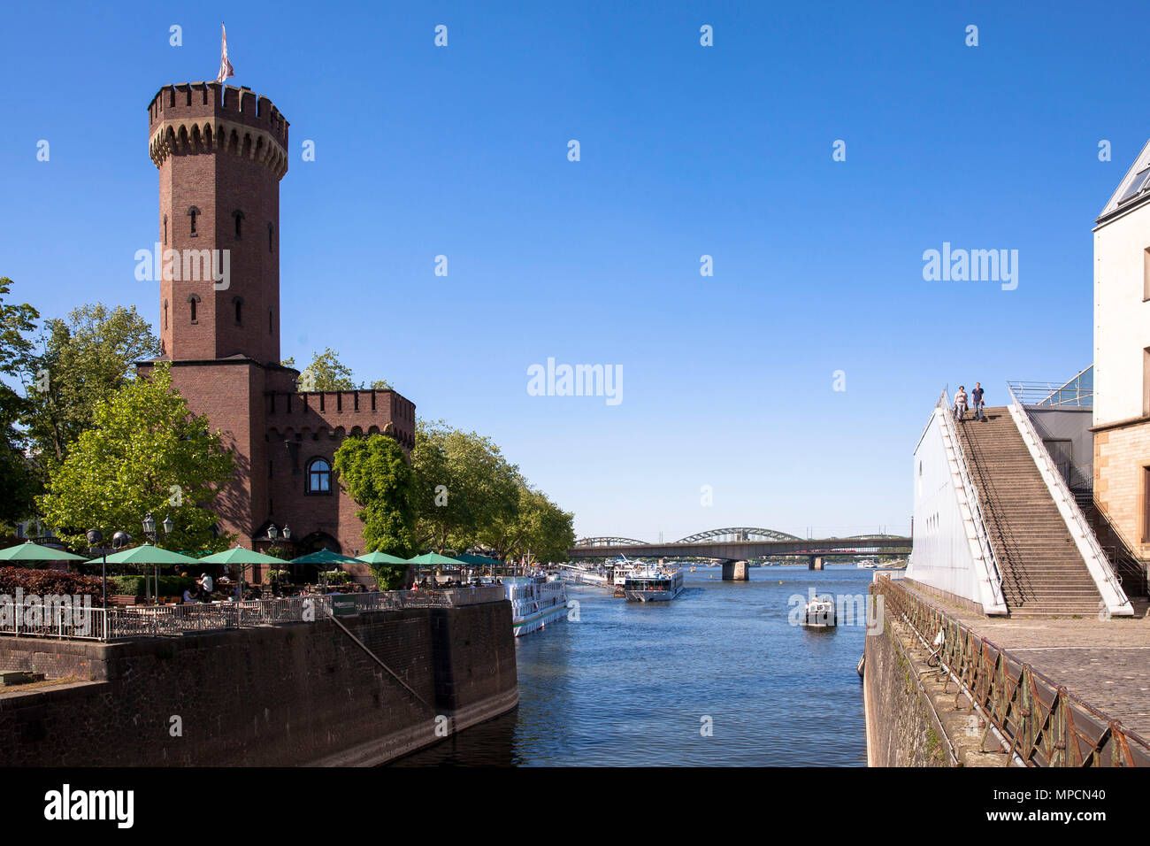 Malakoffturm travel guide