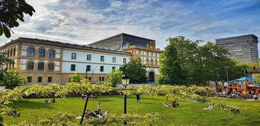 Small-Group Electric Bike Tour in San Sebastián 