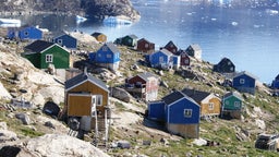 Vluchten van de stad Kullorsuaq naar Europa