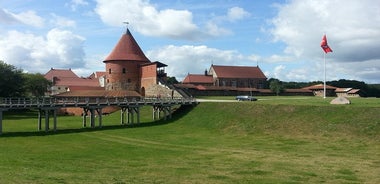 Excursión de un día completo a Kaunas Rumsiskes y el monasterio de Pazaislis desde Vilnius