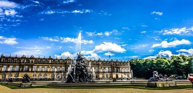 Tour privato del castello di Herrenchiemsee da Monaco con crociera e giro in carrozza