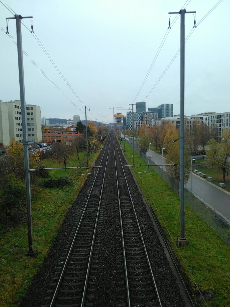 Zürich (Kreis 12) / Auzelg: прокат автомобилей