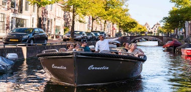 Haarlem: Open Boat Canal Tour in the Historical City Center