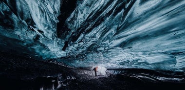 Costa Sur de 2 días, laguna glaciar, cueva de hielo y aurora boreal