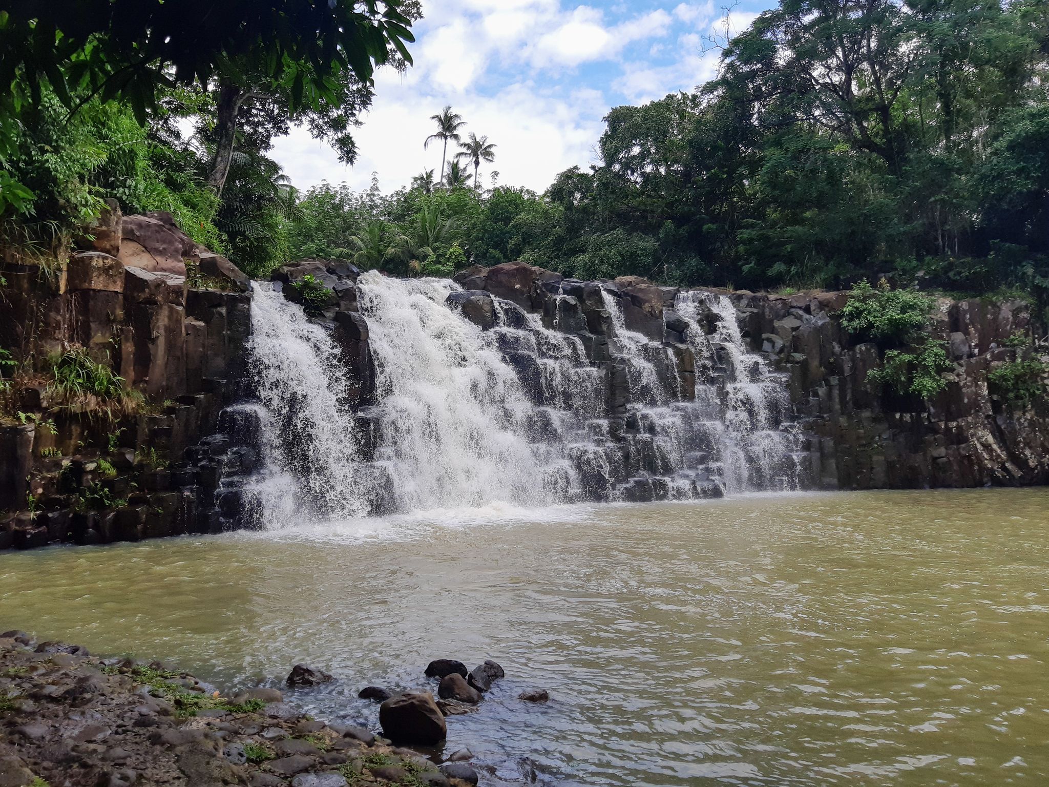 방사모로로 도착 항공편