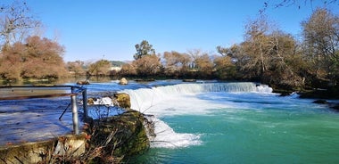 Tour in barca condiviso a Manavgat da Antalya con pranzo incluso