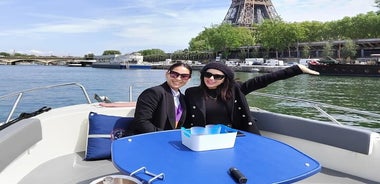 Paris Seine River Private Boat 