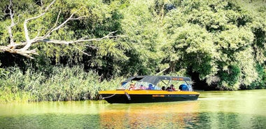 BOAT RENTAL WITH CREW, EXCLUSIVE REGIME (9h)