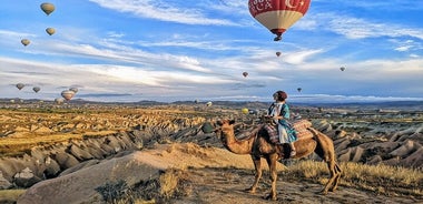 Balade à dos de chameau en Cappadoce