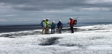 HatからVatnajökull氷河ウォーク