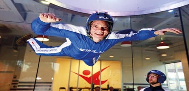 Esperienza di paracadutismo indoor iFLY a Basingstoke - 2 voli e certificato