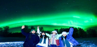 Rovaniemi: Northern Lights Tour with Guaranteed Sightings