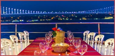 Silvester-Abendmenü Istanbul Bosporus, Vorstellungen und Besichtigungs-Bootsfahrt